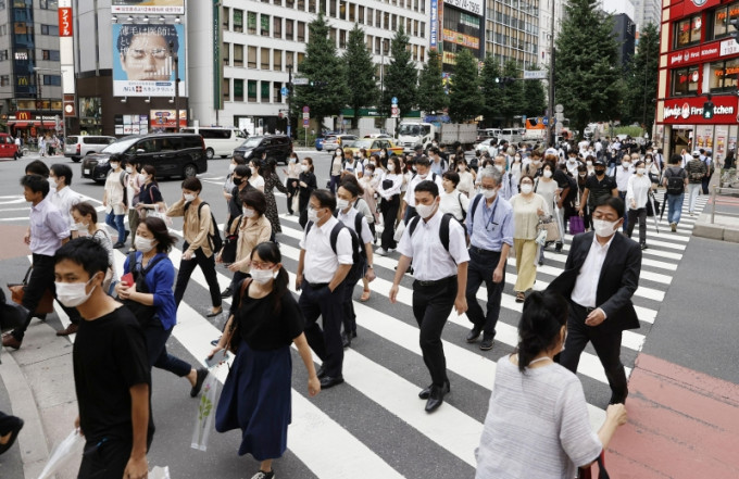 東京新增確診逾400人，連續2天創單日新高。AP圖