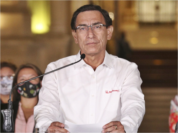 秘魯國會通過彈劾總統比斯卡拉（Martin Vizcarra）的議案。AP圖片