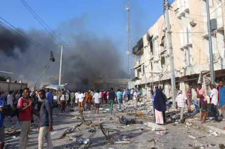索馬利亞首都摩加迪休今天發生兩宗汽車炸彈襲擊。新華社