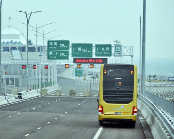 首班車將於明早 10時半開出。資料圖片