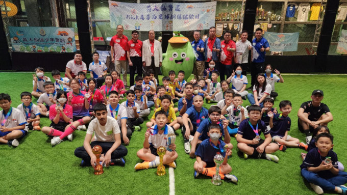 黃大仙警區辦足球體驗日 宣揚踢走毒品訊息