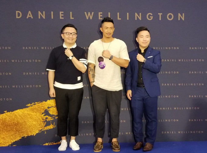 張繼聰出席 DANIEL WELLINGTON 元朗新店開幕禮。