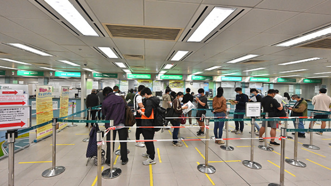 運輸署呼籲市民於牌照到期前3至4周投遞申請。