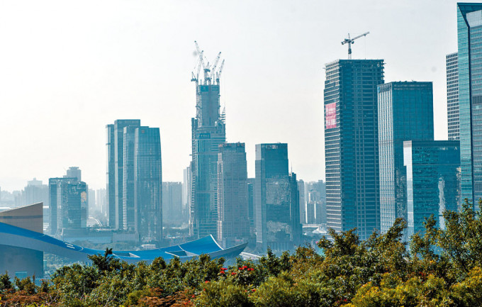 深圳市住建局指出，将扎实推进保交楼工作，切实维护房地产市场秩序。