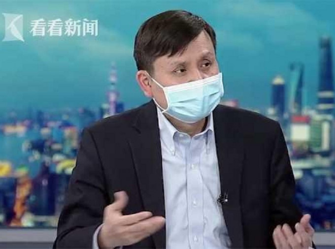 上海醫生張文宏憑藉因犀利敢言，被內地網民熟悉喜愛。網圖