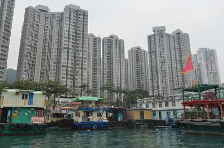 香港仔中心中层2房户662万承接