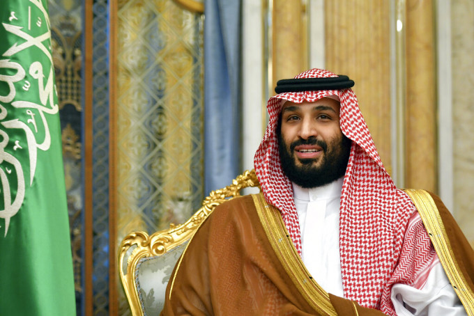 沙特皇儲小薩勒曼被指曾派人企圖刺殺一名前任沙特情報官員。AP資料圖片