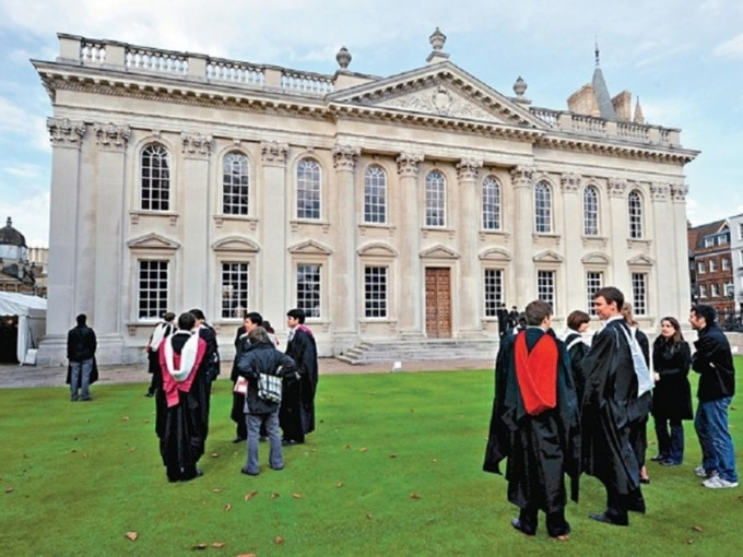 剑桥大学国际考评部宣布全球取消GCE及IGCSE。资料图片