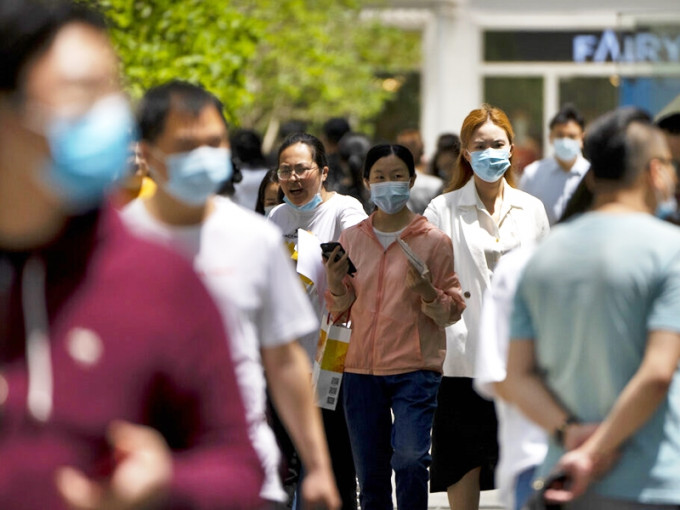 内地过去一日新增27宗新冠肺炎确诊个案，当中有20宗是来自广东的本土感染病例。AP图片