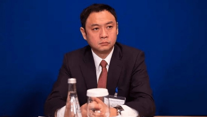 万达集团高级副总裁刘海波被公安带走。