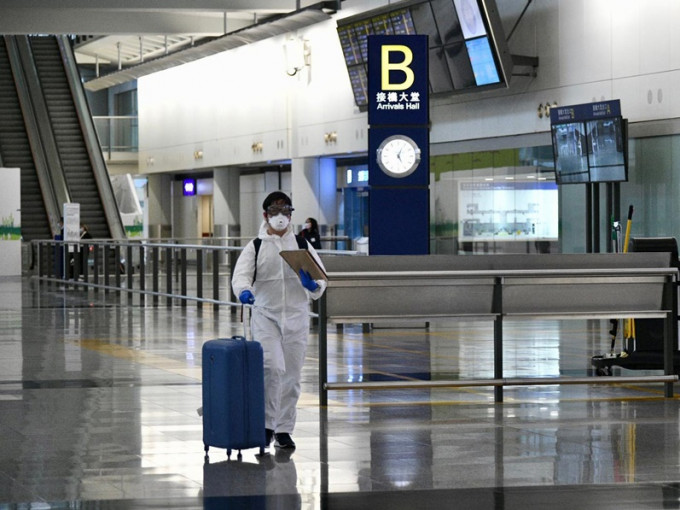 有關公司承建機場禁區自動抵港行李運送系統工程，工程會暫停至7月28日。資料圖片