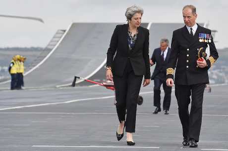 英國首相文翠珊（左）。AP