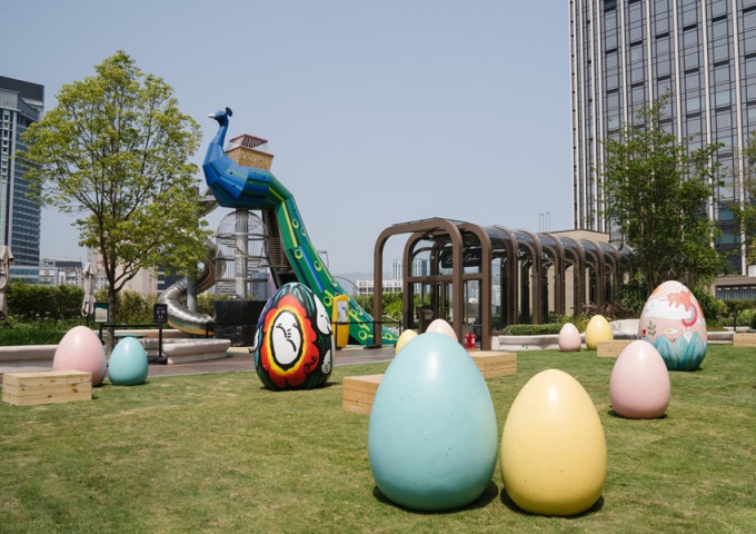 K11 MUSEA 邀请本地三大艺术团队设计巨型复活蛋。