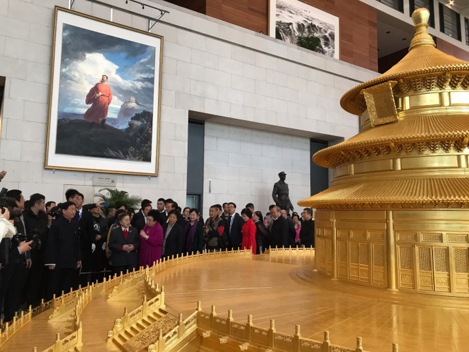 中國國家博物館獲贈「著名古建築天壇祈年殿製作模型」。張言天 攝