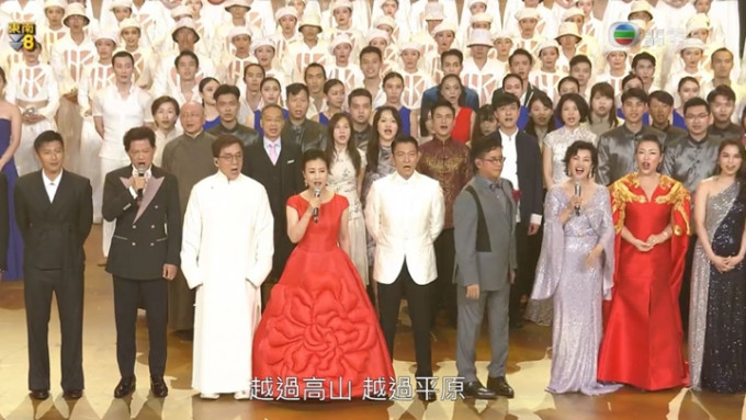 《庆祝香港回归祖国二十五周年文艺晚会》今晚在六个电视频道播放。