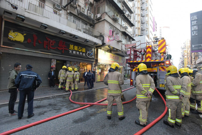 旺角砵蘭街大廈火警。黃文威攝