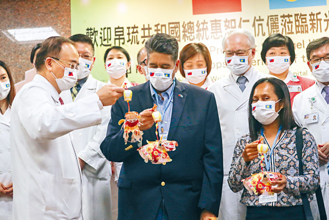 帛琉總統昨天在台灣一所醫院進行體檢。