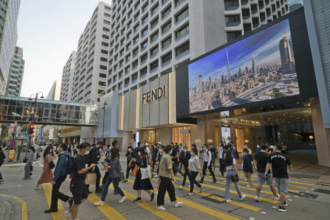 示威加上疫情导致香港的游客消失。资料图片