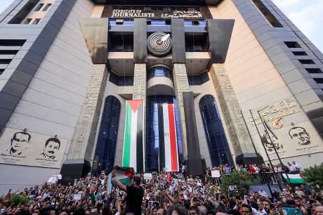 埃及开罗周三有民众举行反以色列示威。路透社