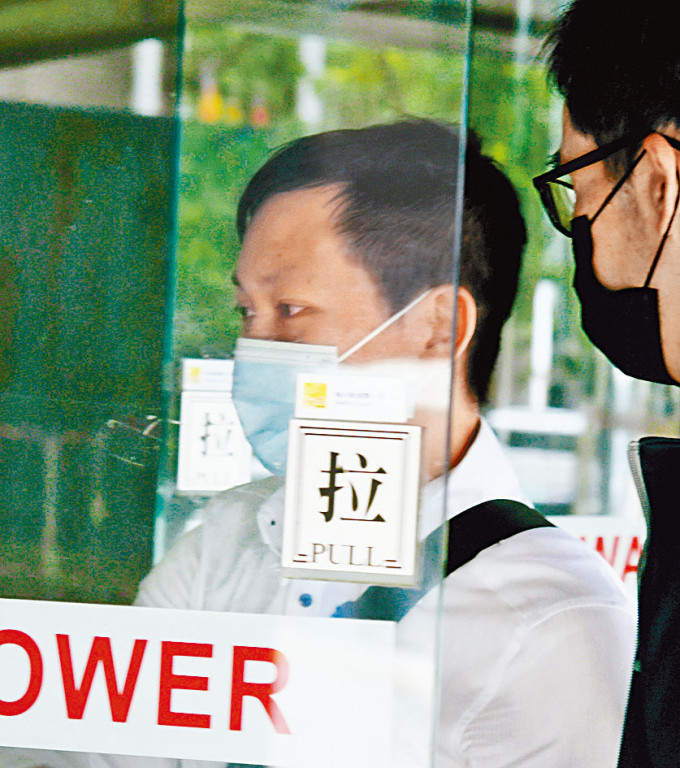 同案31歲興趣班導師李浩琛則不認罪受審。