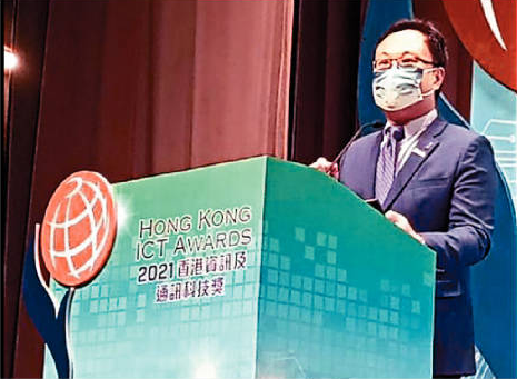 香港新兴科技教育协会创会会长洪文正表示，期待学校未来能够将将STEM纳入为必修科，甚至「以赛代考」。