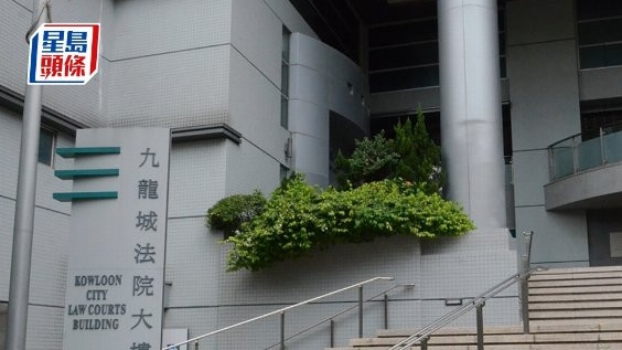 31半周年，兩男女築路障，今在九龍城裁判法院同被裁定非法集結罪成。資料圖片