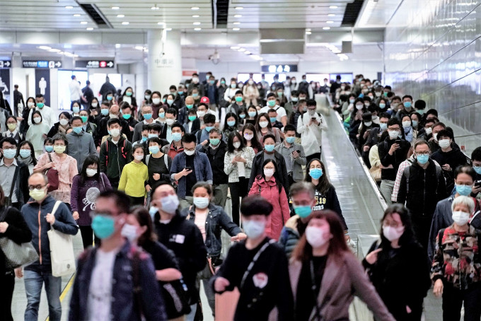 全球抗疫表现排行榜香港跌至第13名。AP资料图片