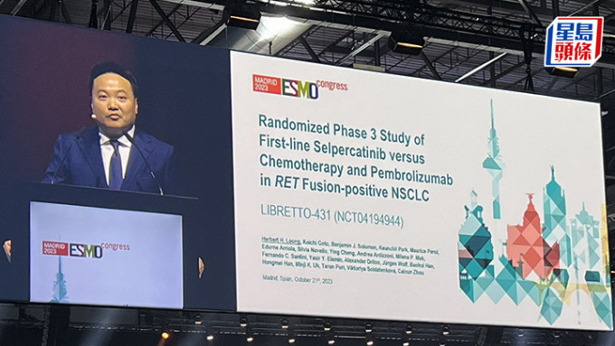 龙浩锋日前在欧洲肿瘤内科学会大会上，分享有关肺癌基因的研究结果。 中大提供