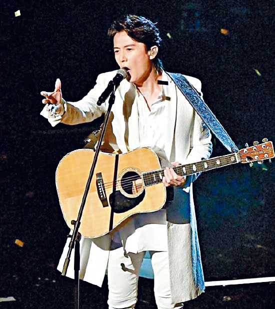 福山雅治第3年为白组任压轴，今年亦首度成为总压轴歌手。