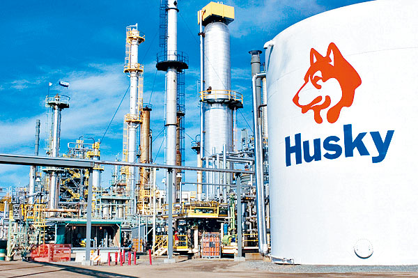 长和旗下赫斯基昨公布与Cenovus合组一家新的石油及天然气综合能源公司。