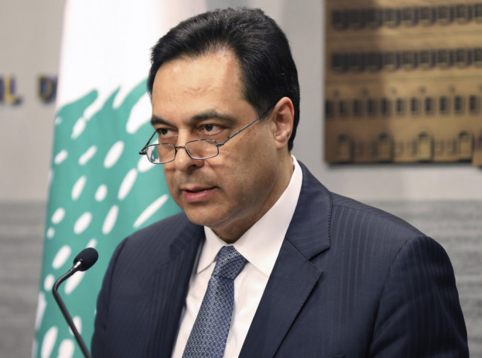 黎巴嫩总理迪亚卜宣布政府总辞，以回应民众要求变革的呼声。AP图