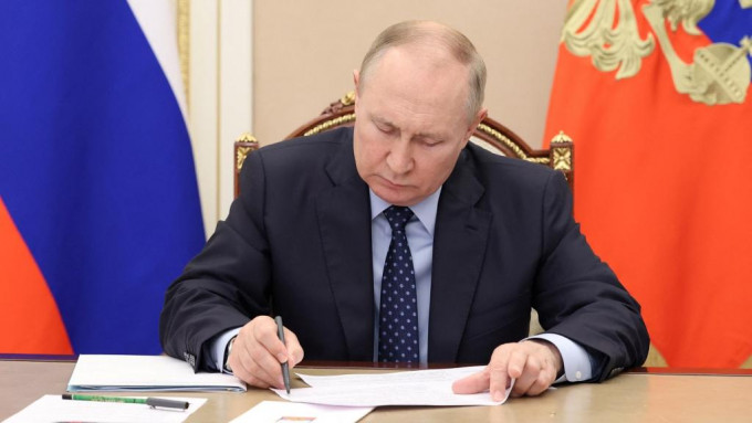 普京签令规定乌克兰所有居民可获取俄罗斯公民身份。路透社资料图片