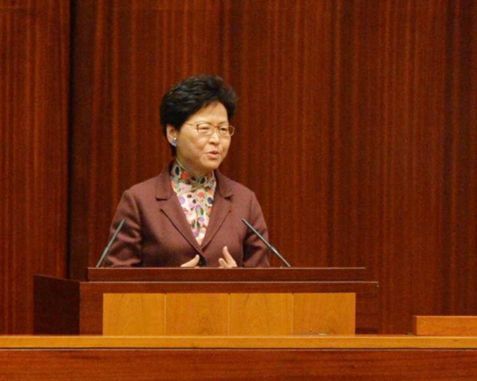 林郑指现时提引入海外医生会引起争议。