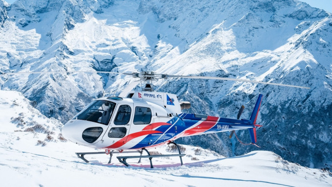 尼泊尔观光直升机坠毁，机上6人包括5墨西哥游客罹难。图非涉事直升机。Manang Air官网