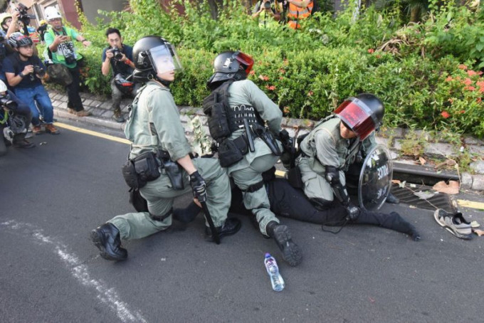 国际特赦组织指，港府需独立调查警方行动。 资料图片