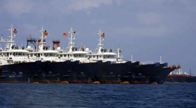 南海争议水域出现数百艘中国船只。AP图片