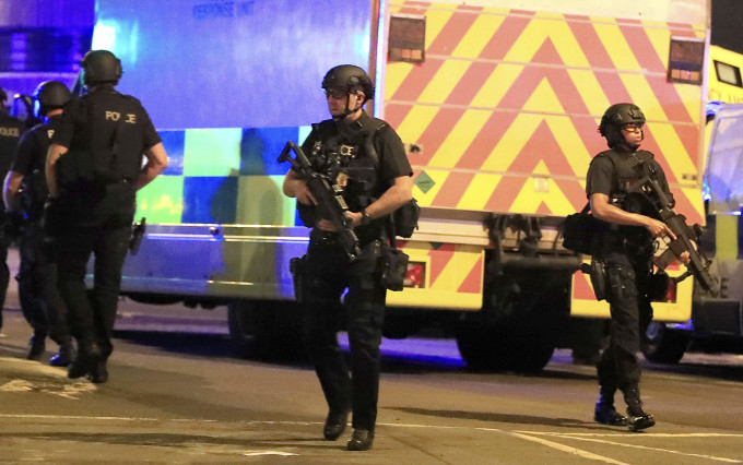 曼彻斯特演唱会爆炸19死50伤，警方视为恐袭。AP
