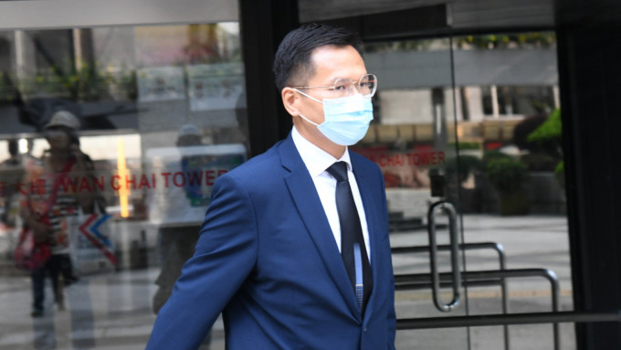 陆振中被指非礼女下属和袭击下属受审。何健勇摄