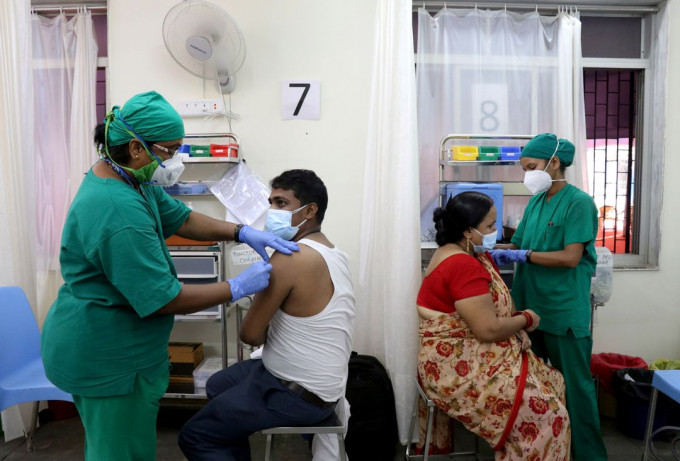 97%孟买成年市民已完成接种第一剂疫苗。路透社资料图片