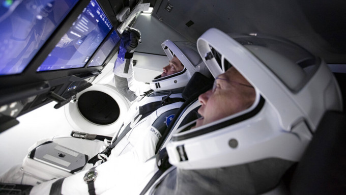 NASA聯手SpaceX運載太空人升空。AP
