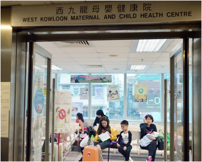 本港婴儿可在母婴健康院接种有关的预防疫苗。