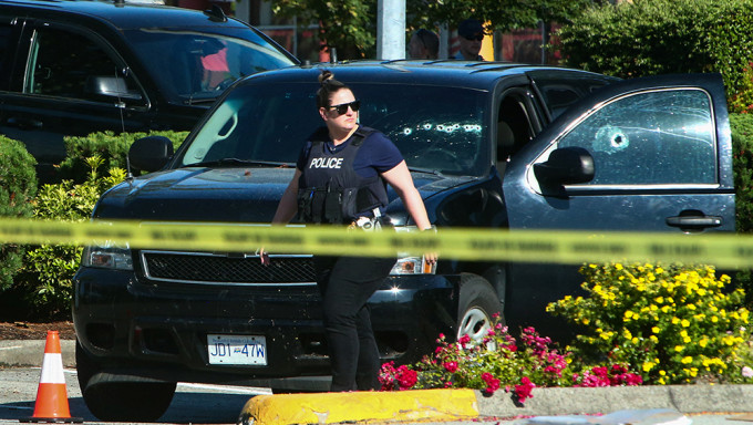加拿大卑詩省蘭里市爆發連串槍擊。AP