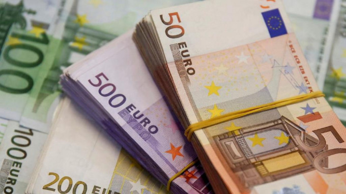 歐洲央行總裁拉加德上周表示歐洲通脹高企持續時間將比預期長，外界解讀為歐洲今年加息開綠燈。路透社資料圖片