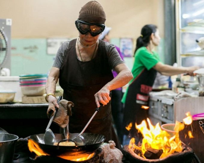 由於不少食客到來用餐只為拍照打卡，素平亞決定退還米芝蓮一星殊榮。網圖