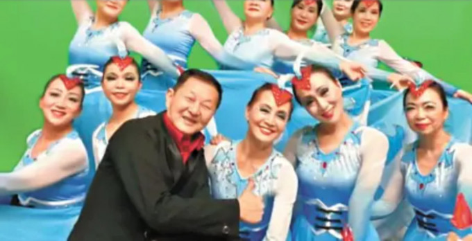 舞星舞厅老板马名伟在当地华人圈知名度甚高，曾冲向枪手企图阻止对方行凶，却不幸遇害。 电视截图