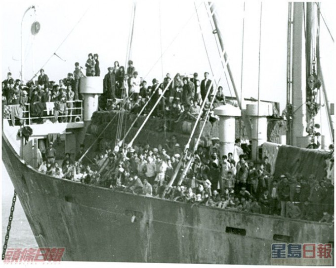 匯豐號上擠滿越南船民。資料圖片
