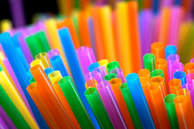 溫哥華明年起禁用塑膠吸管。網圖