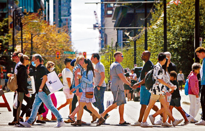 加拿大温哥华是港人热门移民的城市。