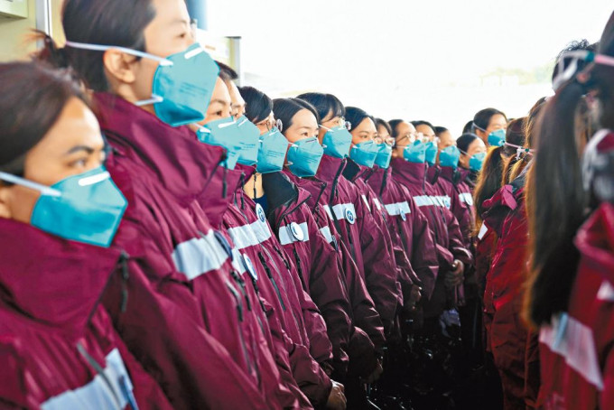 中央為支援香港抗疫，大批工作人員及專家陸續到港。