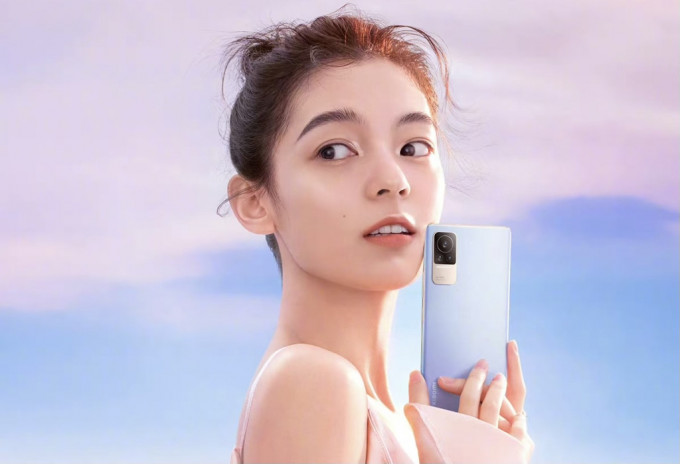 ●小米發布全新主打女性市場的自拍手機Xiaomi CIVI。